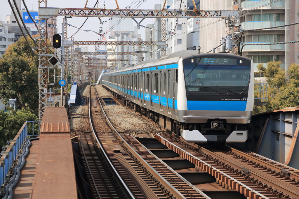 都会は電車が長い