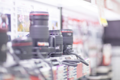 レンズが変われば世界も変わり…