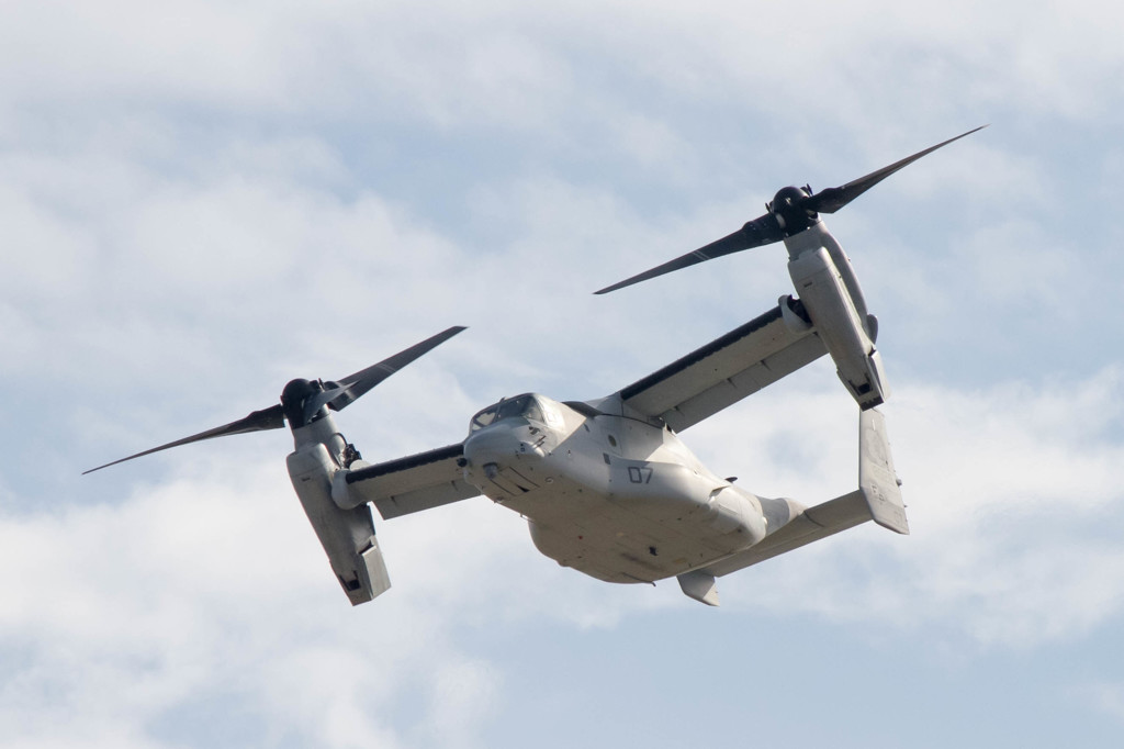 V-22 オスプレイ離陸まだヘリコプター