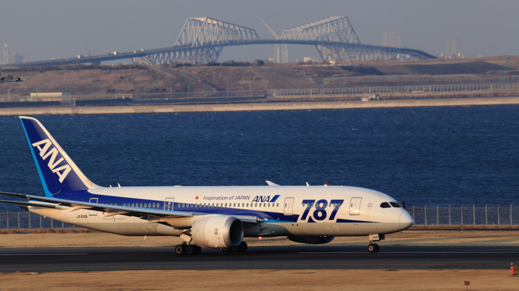 西日の羽田空港５