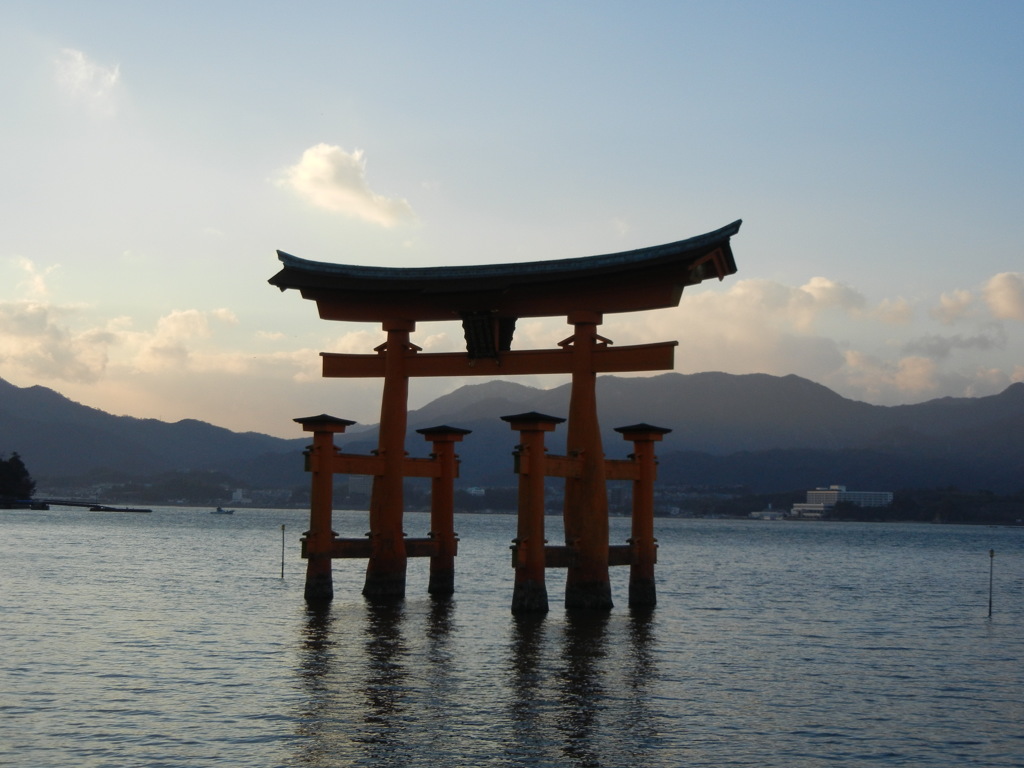 厳島神社