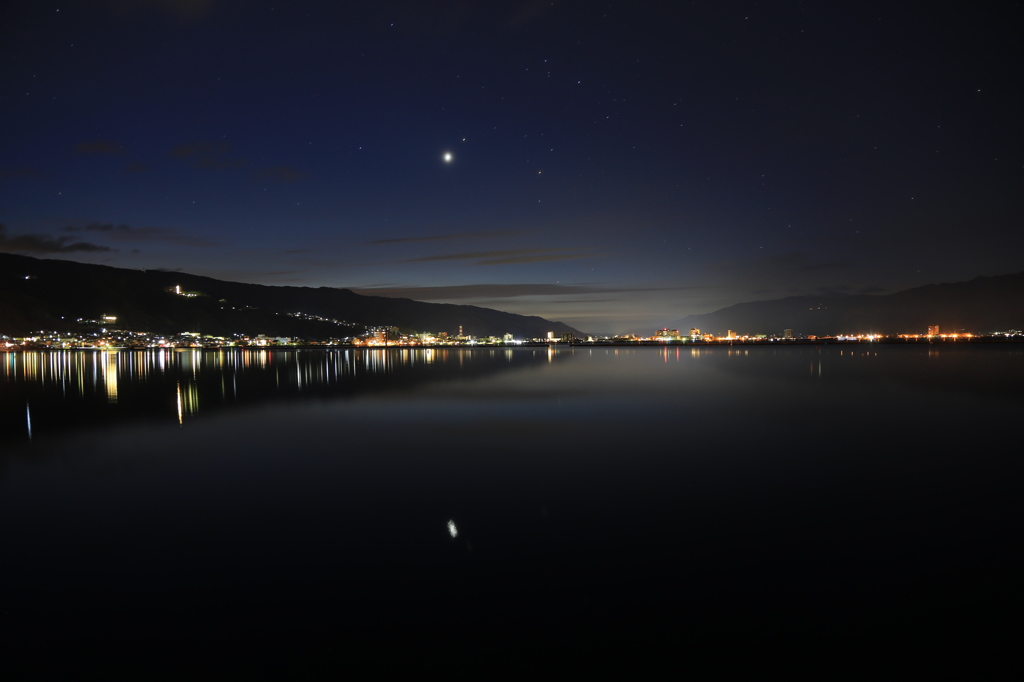 諏訪湖の夜明け前１