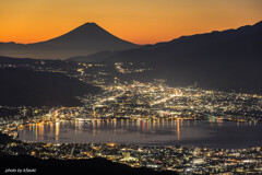 高ボッチview2025.11.21 朝焼けと街灯り