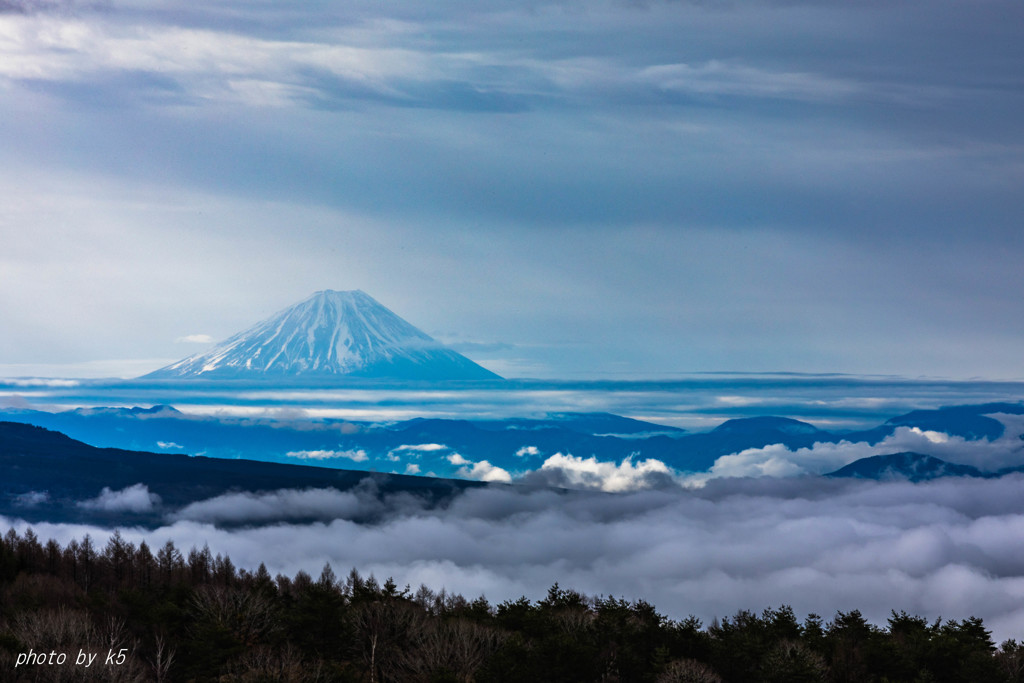 輝く雲海