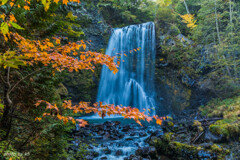秋の善五郎の滝