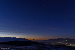 高原の夜明け