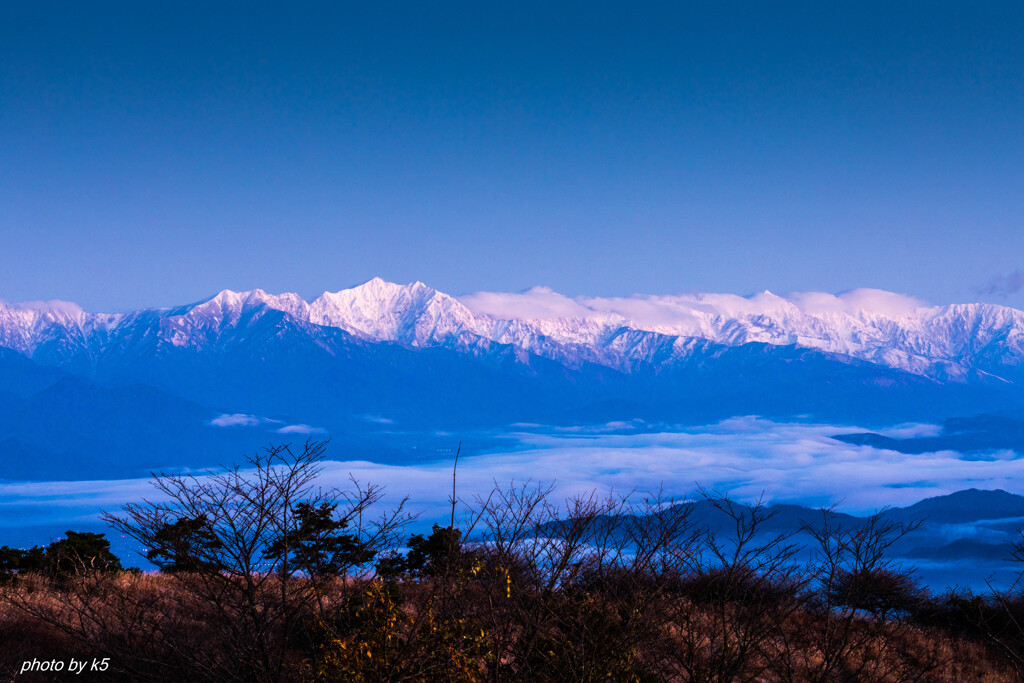 北アルプス朝景