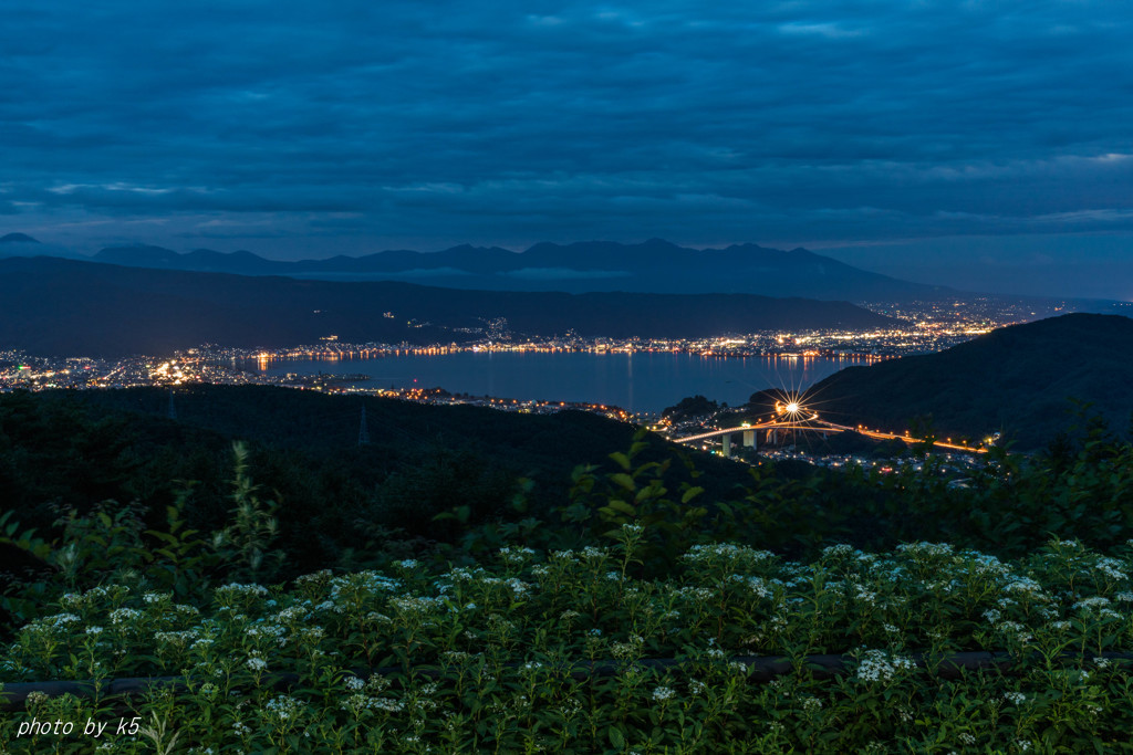 諏訪湖の夜景