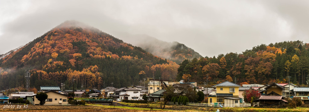秋の山里