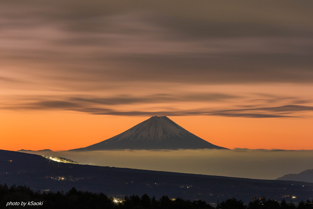 霧ケ峰高原から望む富士山