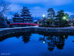 松本城の朝