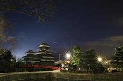 松本城夜明け前