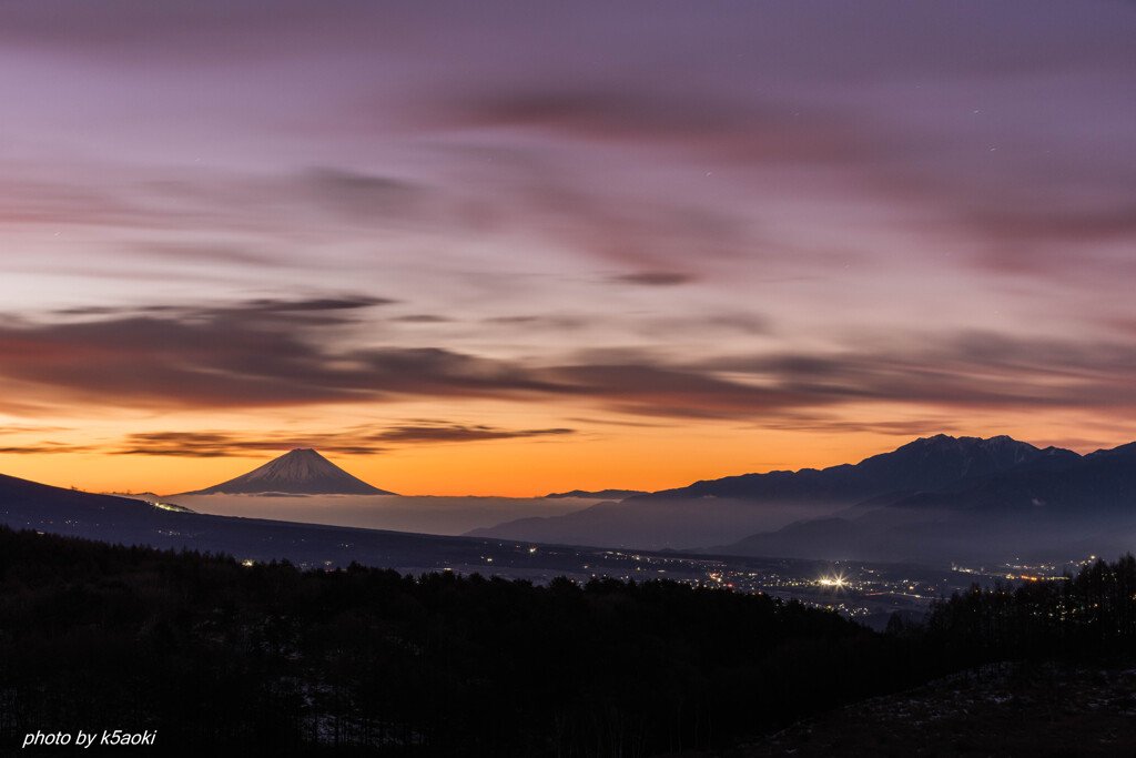 霧ケ峰高原から望む富士山