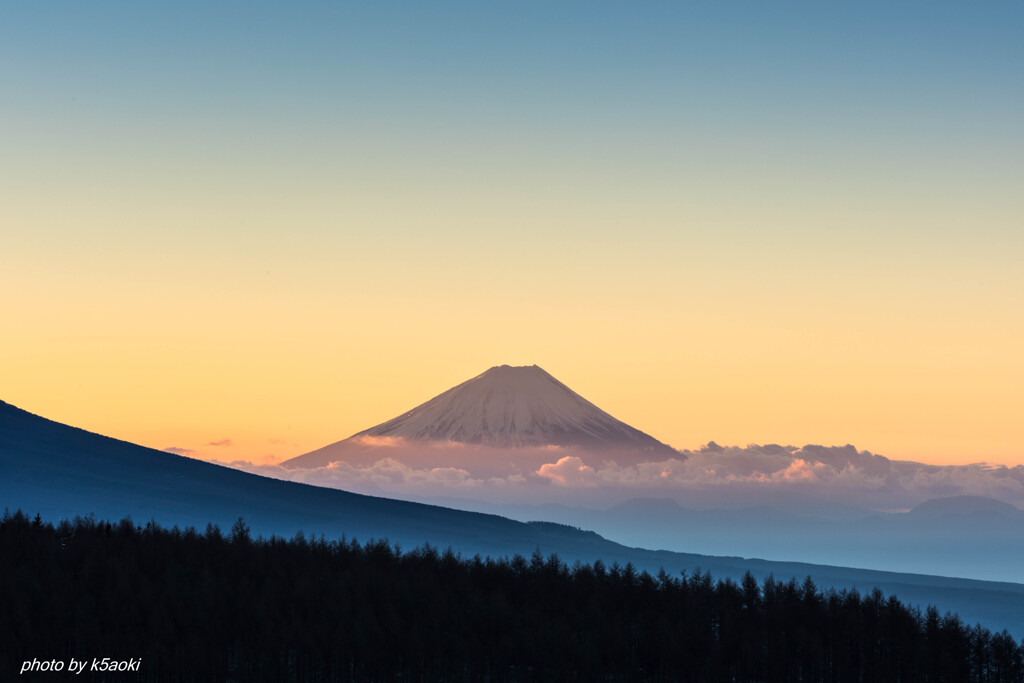 霧ケ峰高原朝景【富士山】