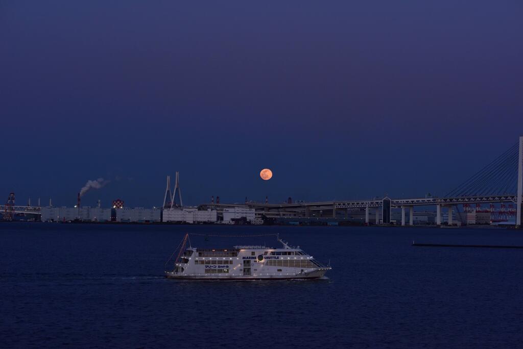 満月の夜