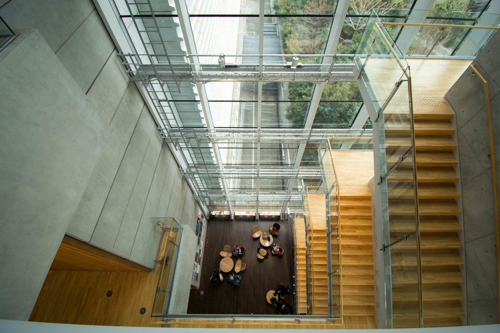 国立新美術館