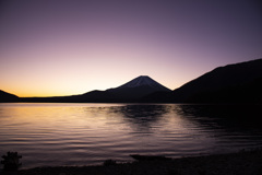 夜明けの富士山