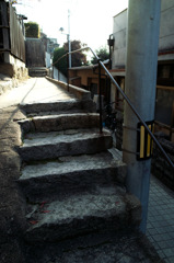 迷い込む町　尾道　-2　階段の上に続く・・・