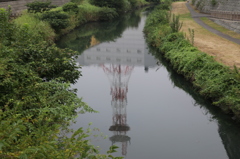 川面の電波塔