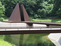 ピラミッドの島　２
