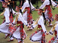 美女たちの踊り