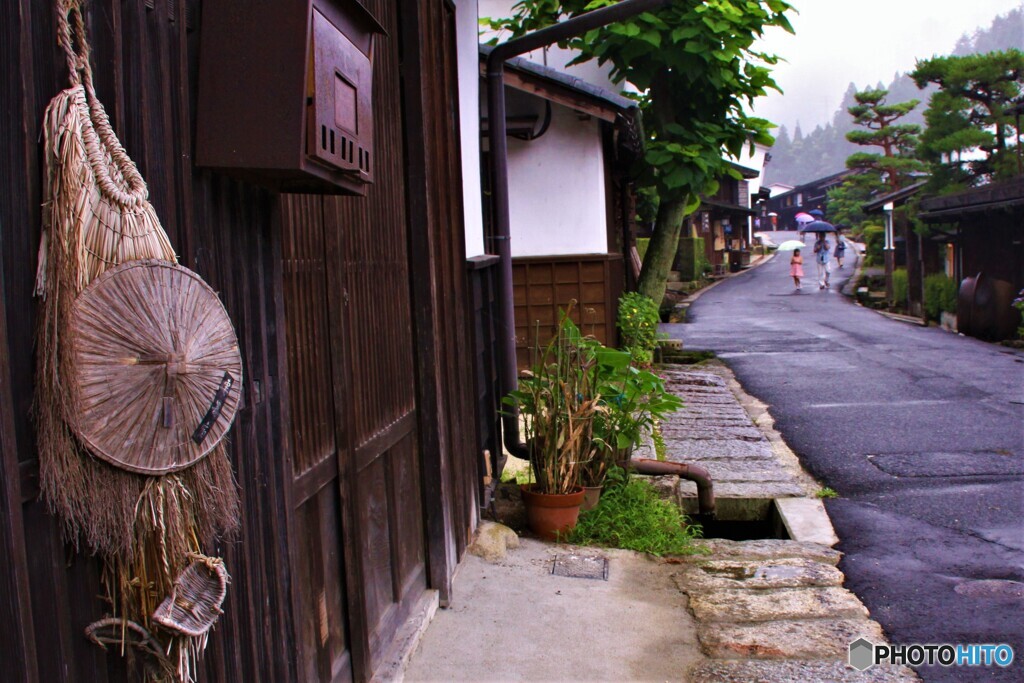 小雨の妻籠宿
