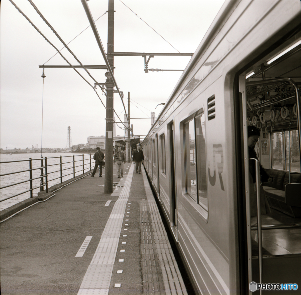 海芝浦ホームの風景