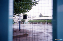 雨の校庭
