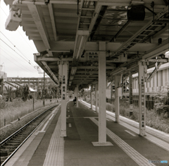 鶴見線弁天橋ホーム