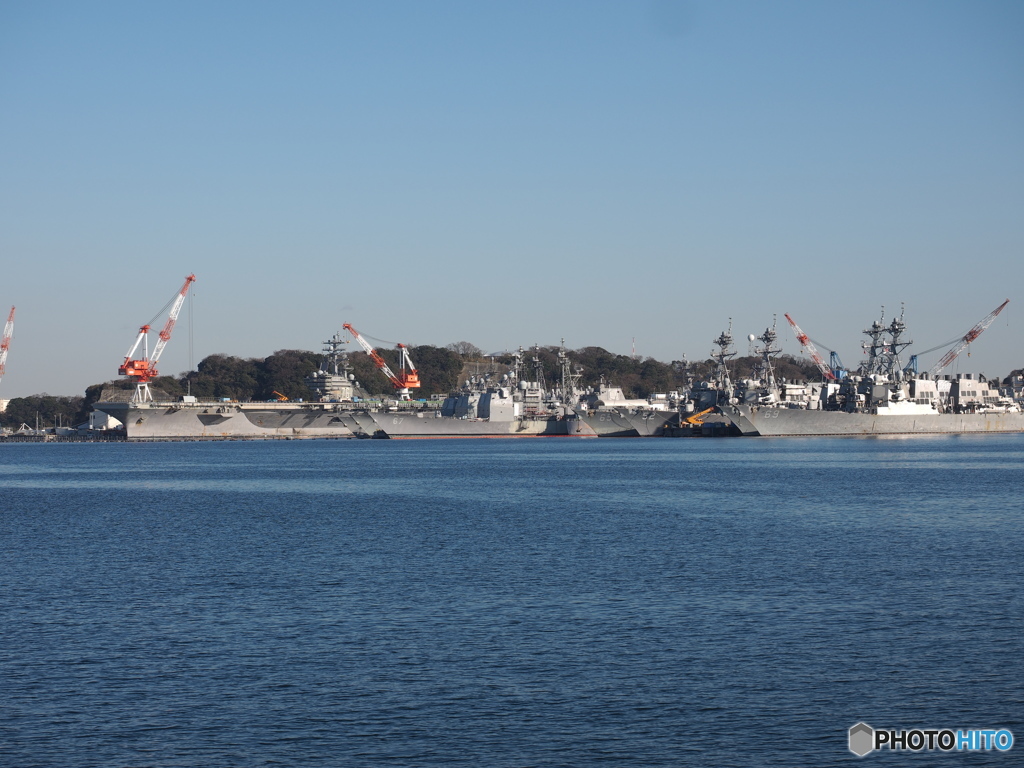 空母ロナルドレーガンと第七艦隊