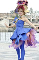 ファッショナブルイースター　ダンサーさん（アールヌーヴォー）