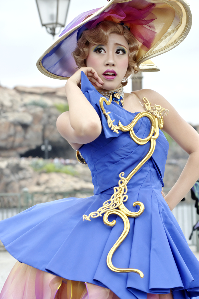 ファッショナブルイースター　ダンサーさん（アールヌーヴォー）