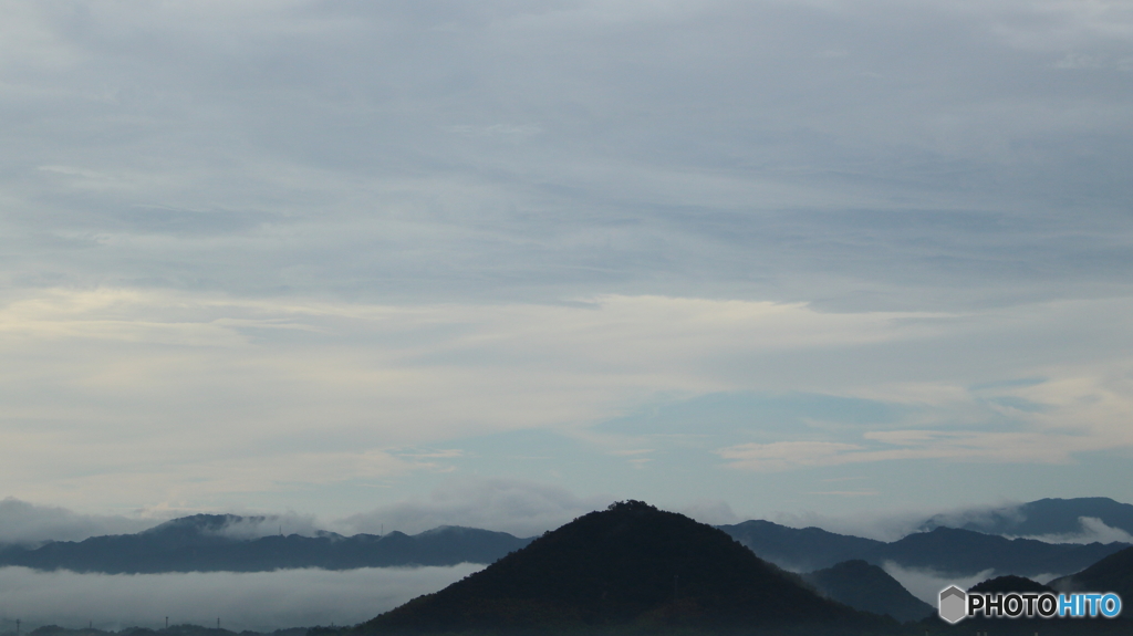 ベランダから朝の空