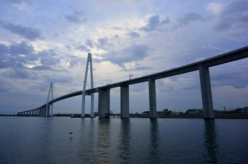 新湊大橋