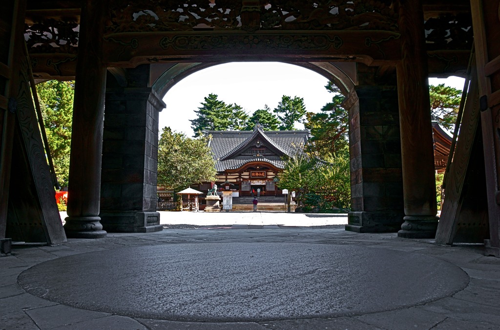 神門と戸室石