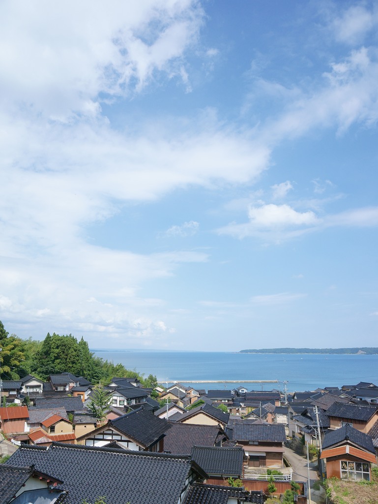 能登　夏の漁村