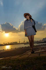 久保田和美　青海南埠頭の夕焼け