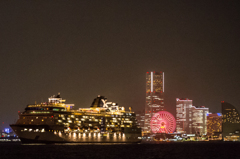 22時、横浜港出港
