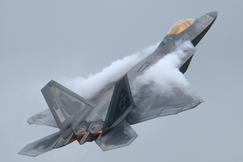 F-22 上昇1