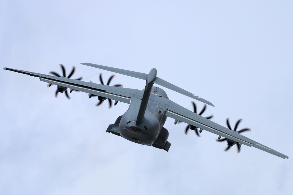 A400M 航過
