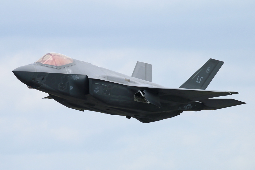 F-35 航過