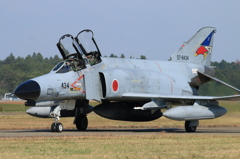 大型戦闘機と操縦士