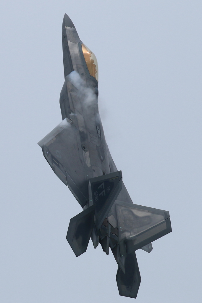 F-22 上昇3