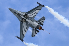 F-16 スモーク
