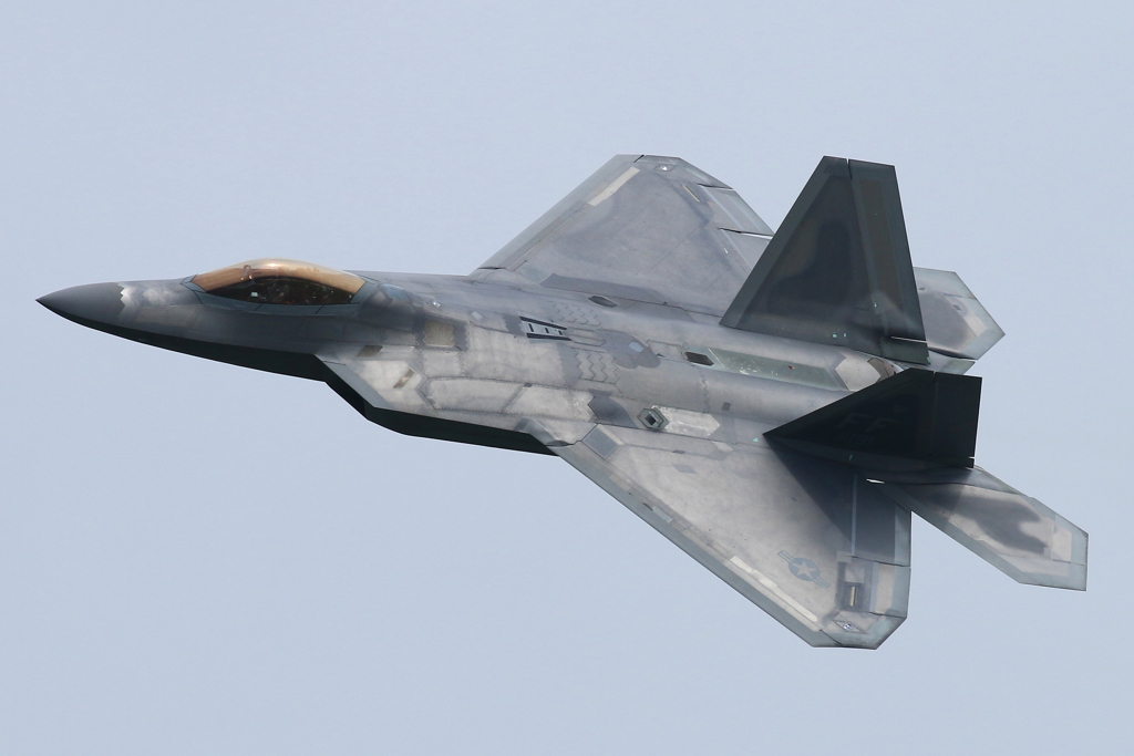 F-22 バンク