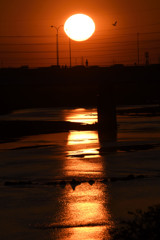 いびつな夕陽