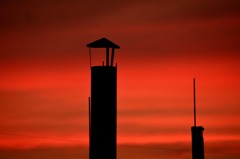 夕焼けに浮かぶ