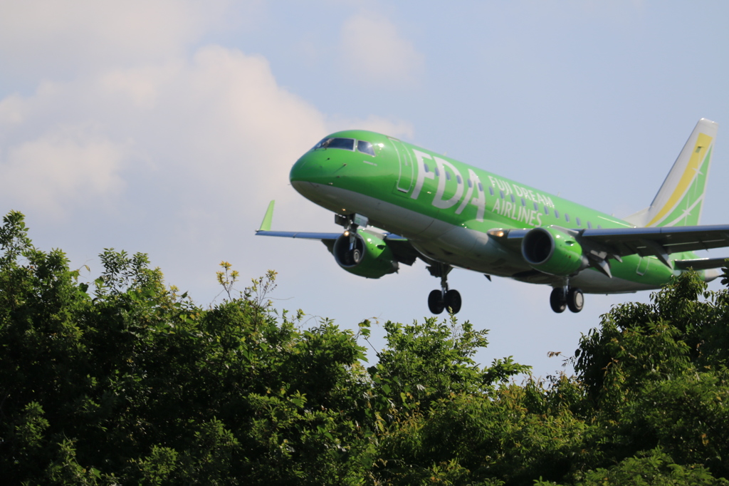 FDA Embraer E-Jet ERJ-175 in KMJ 1