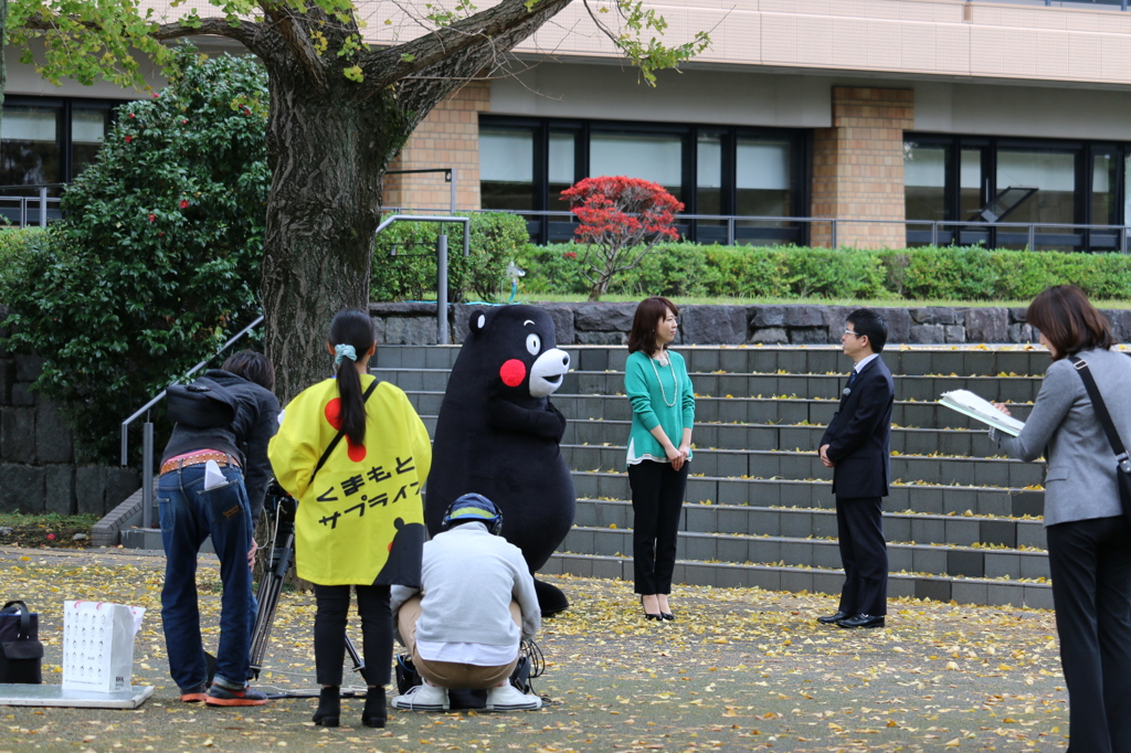 営業部長兼しあわせ部長は仕事中。 1