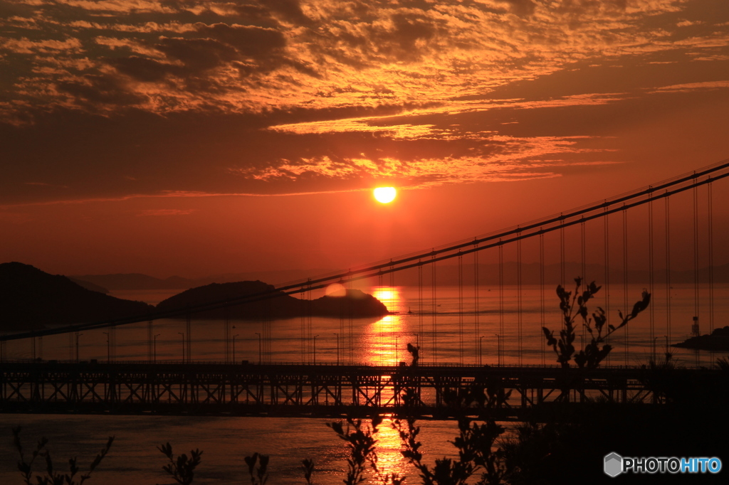 瀬戸大橋の夕暮れ